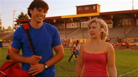 does chloe know about clark